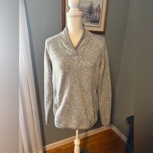 Eddie Bauer V-Neck Sweater/Pullover in Heather Gray